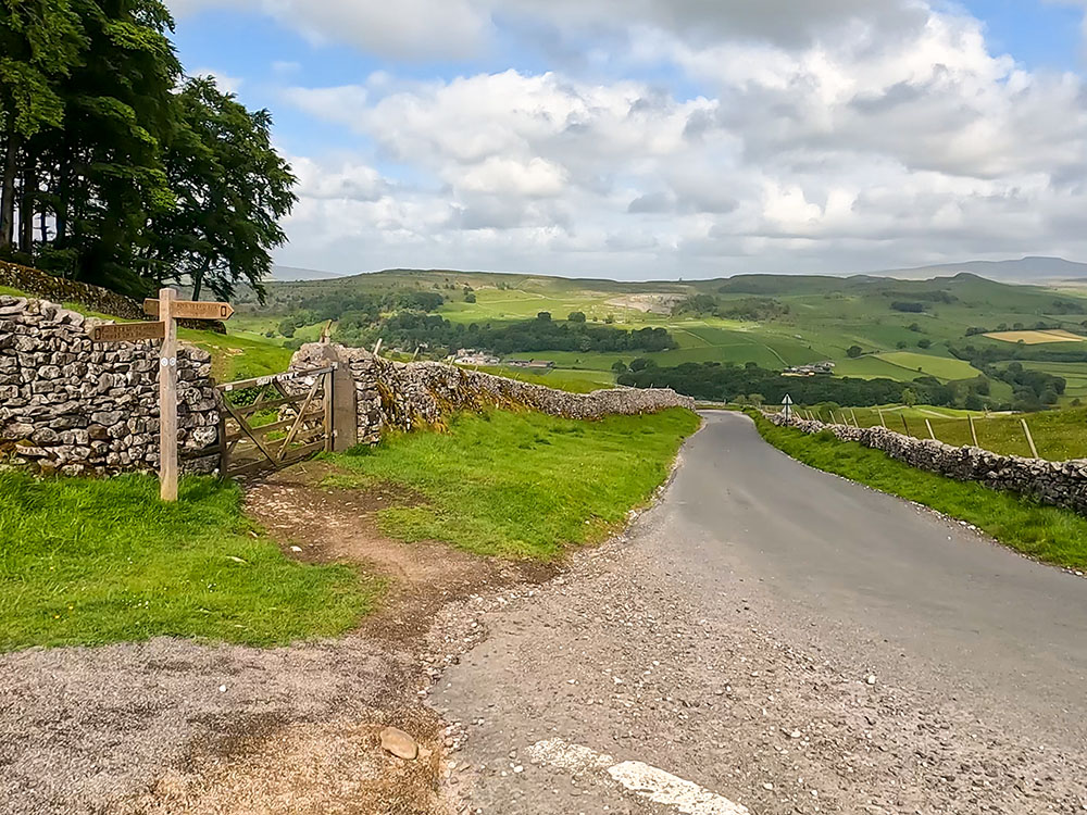 Upon meeting the road, the footpath back to Settle is off to the left