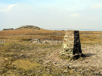 Triangulation point, shelter in the background