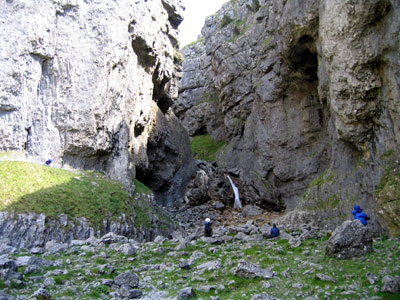 Approaching the waterfall