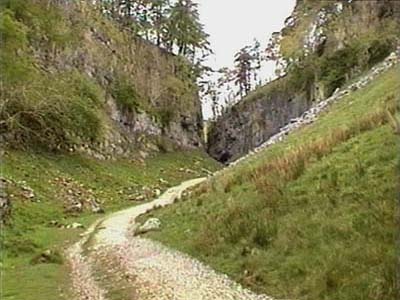 Approaching the gorge