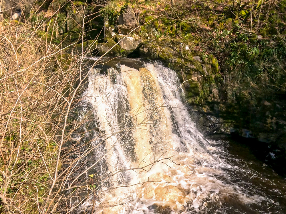 Middle section of Pecca Falls